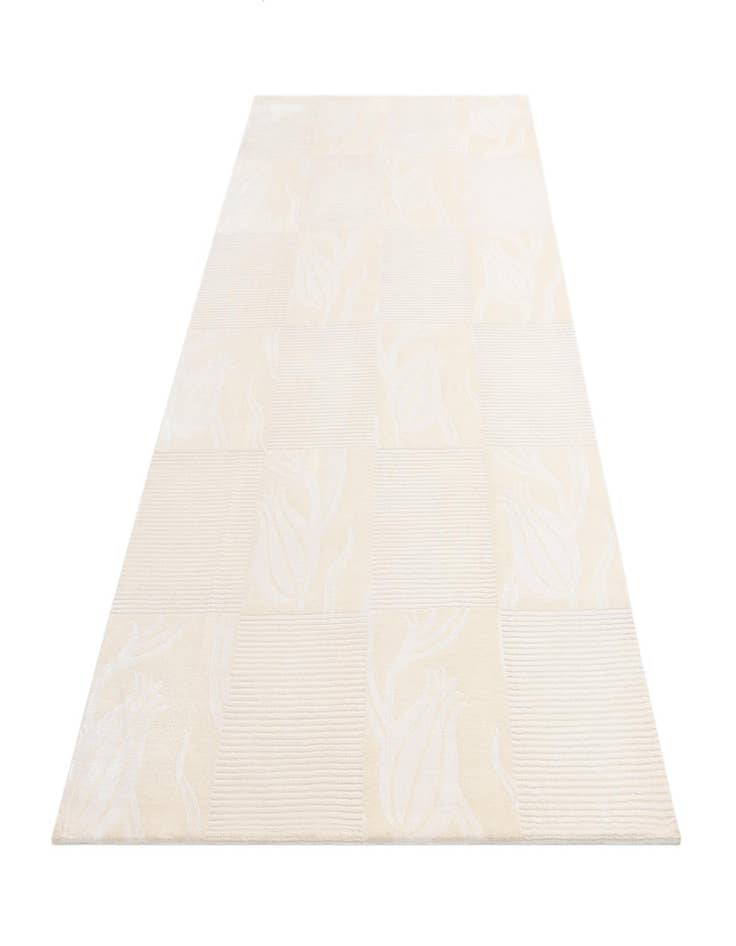 Detail image of  6' 9 x 10' 2  Hand Knotted Darya Wool Rug