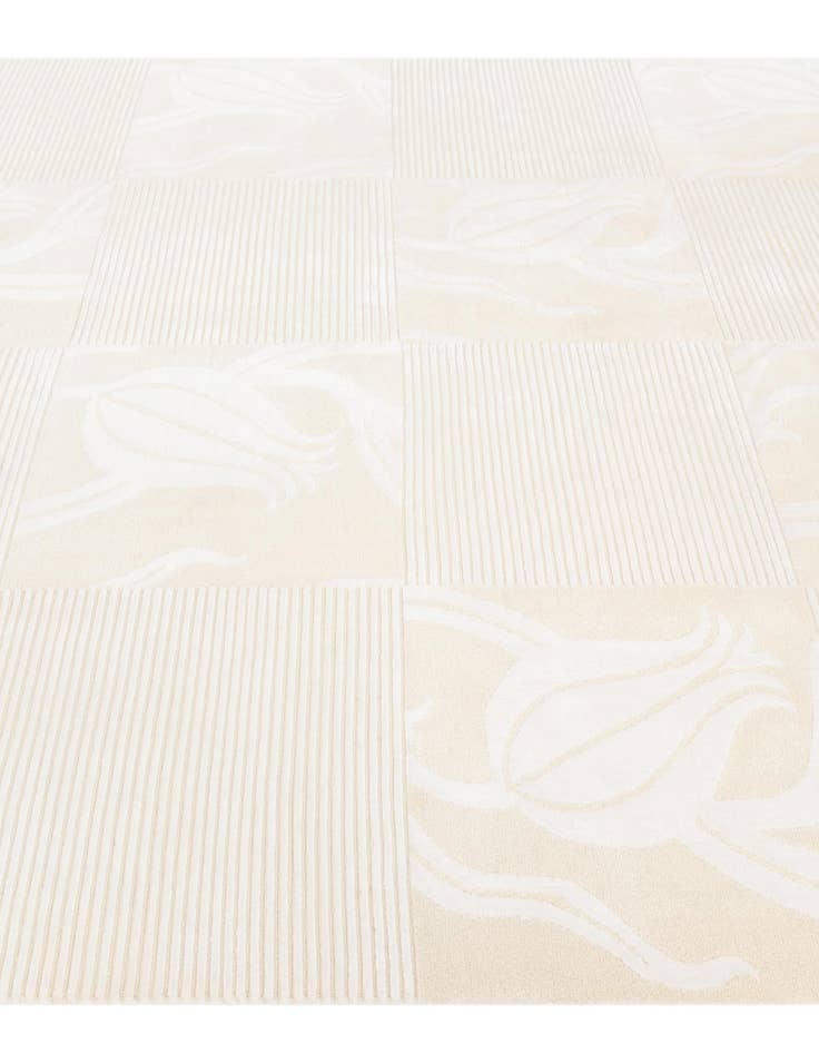 Detail image of  6' 9 x 10' 2  Hand Knotted Darya Wool Rug