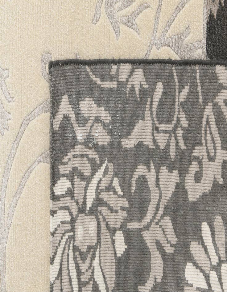 Detail image of  6' 8 x 10' 5  Hand Knotted Darya Wool Rug