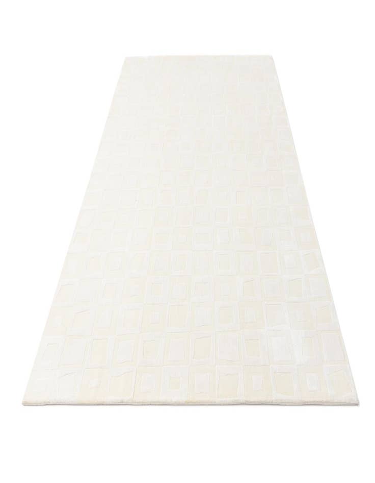 Detail image of  6' 8 x 9' 11  Hand Knotted Darya Wool Rug