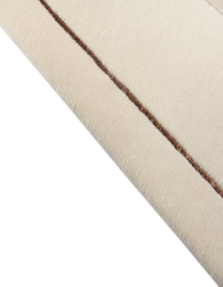 Detail image of  6' 7 x 9' 10  Hand Knotted Darya Wool Rug