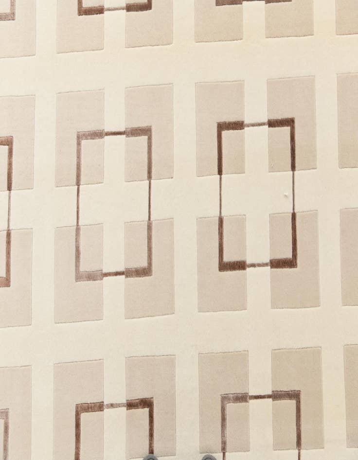 Detail image of  6' 7 x 9' 10  Hand Knotted Darya Wool Rug