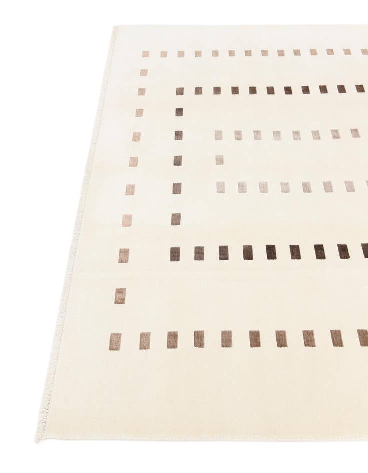 Detail image of  6' 7 x 9' 11  Hand Knotted Darya Wool Rug