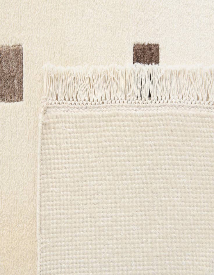 Detail image of  6' 7 x 9' 11  Hand Knotted Darya Wool Rug