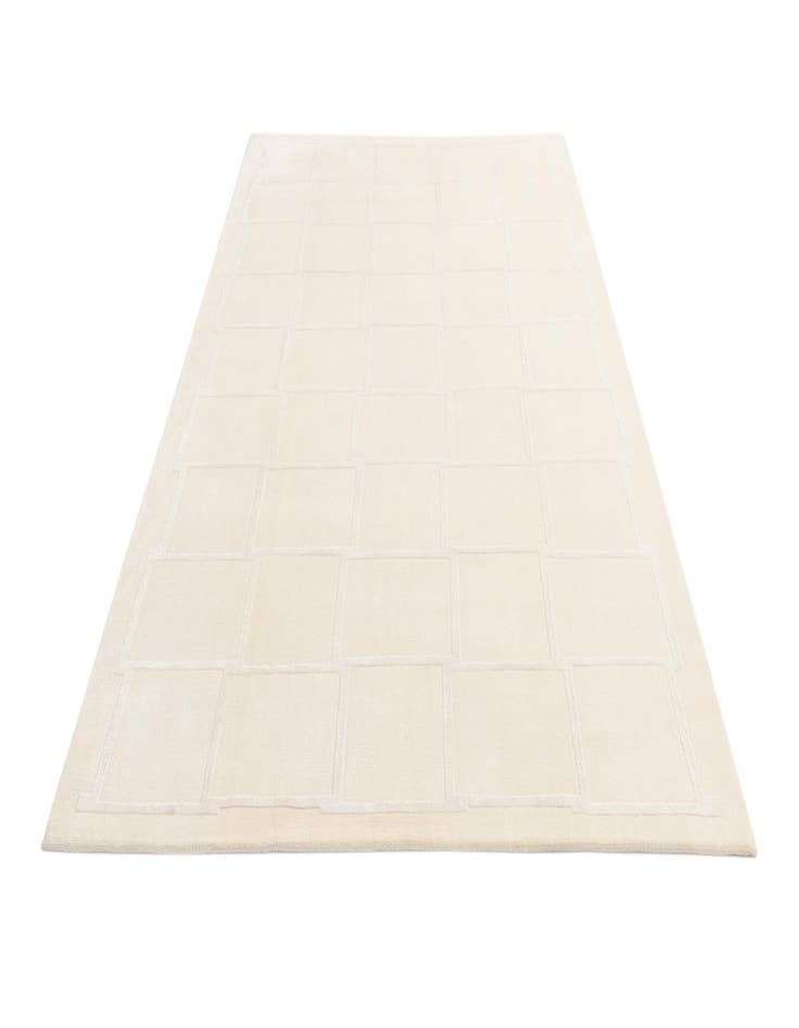 Detail image of  6' 9 x 10'  Hand Knotted Darya Wool Rug