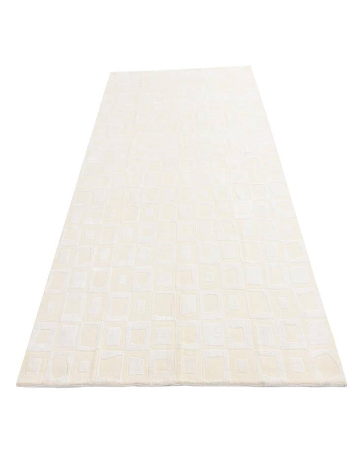 Detail image of  6' 9 x 10' 3  Hand Knotted Darya Wool Rug