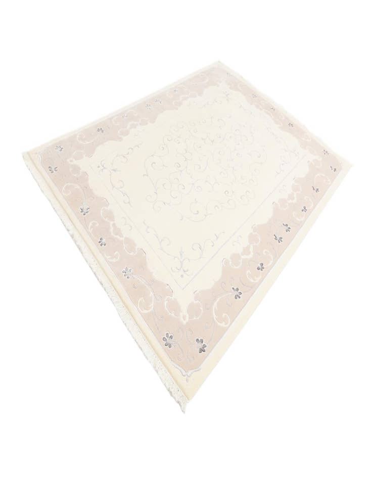 Detail image of  6' 7 x 9' 9  Hand Knotted Darya Wool Rug