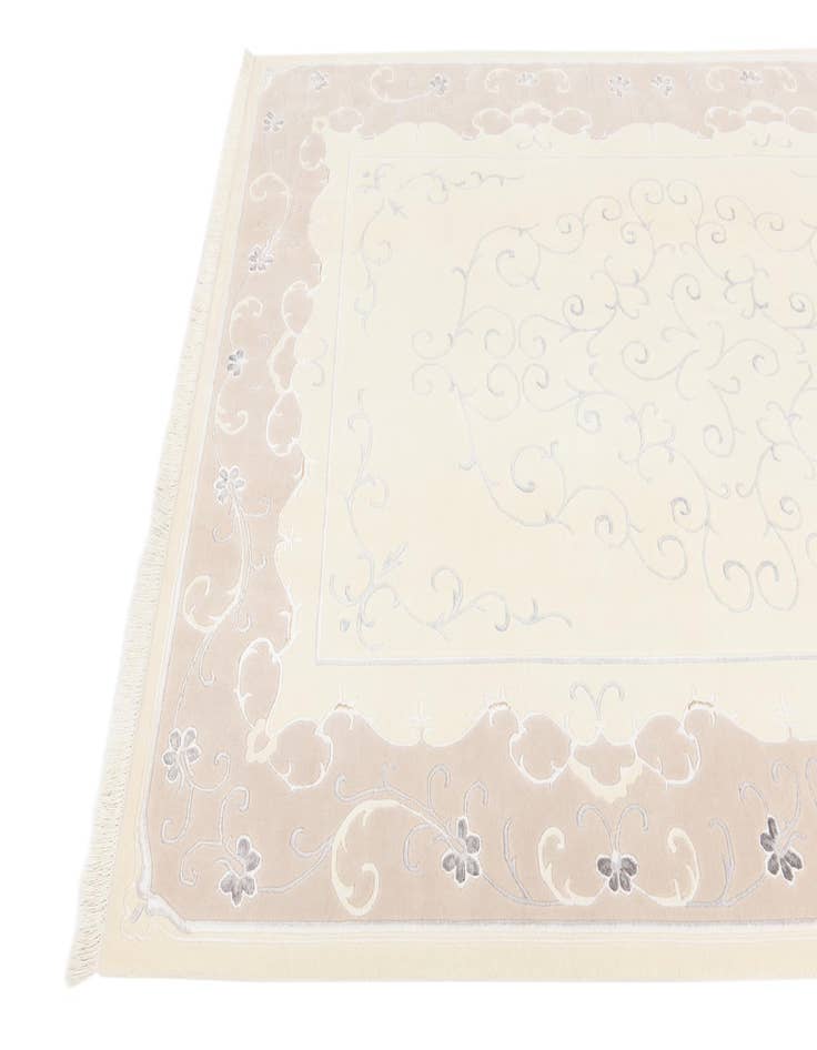 Detail image of  6' 7 x 9' 9  Hand Knotted Darya Wool Rug