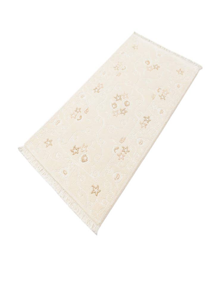 Detail image of  2' 7 x 5' 1  Hand Knotted Darya Wool Rug