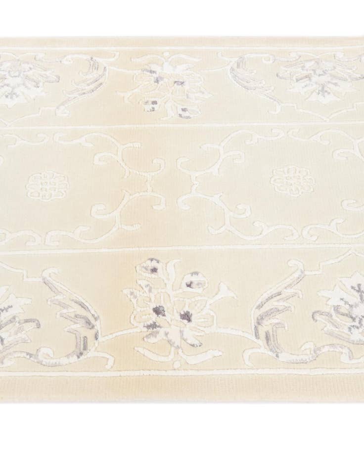 Detail image of  2' 8 x 4' 7  Hand Knotted Darya Wool Rug