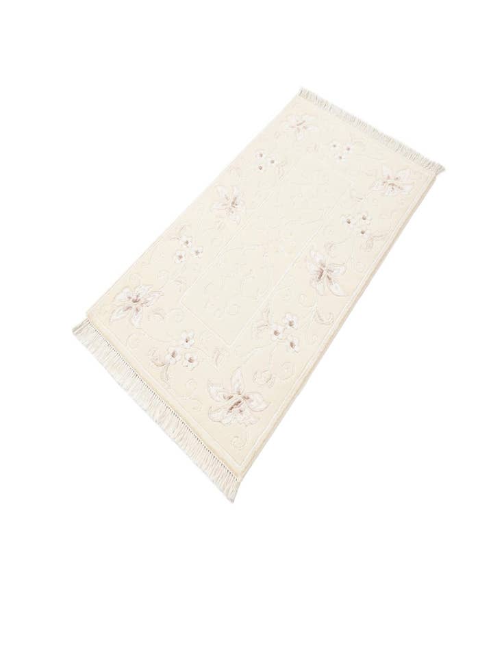 Detail image of  2' 8 x 4' 8  Hand Knotted Darya Wool Rug