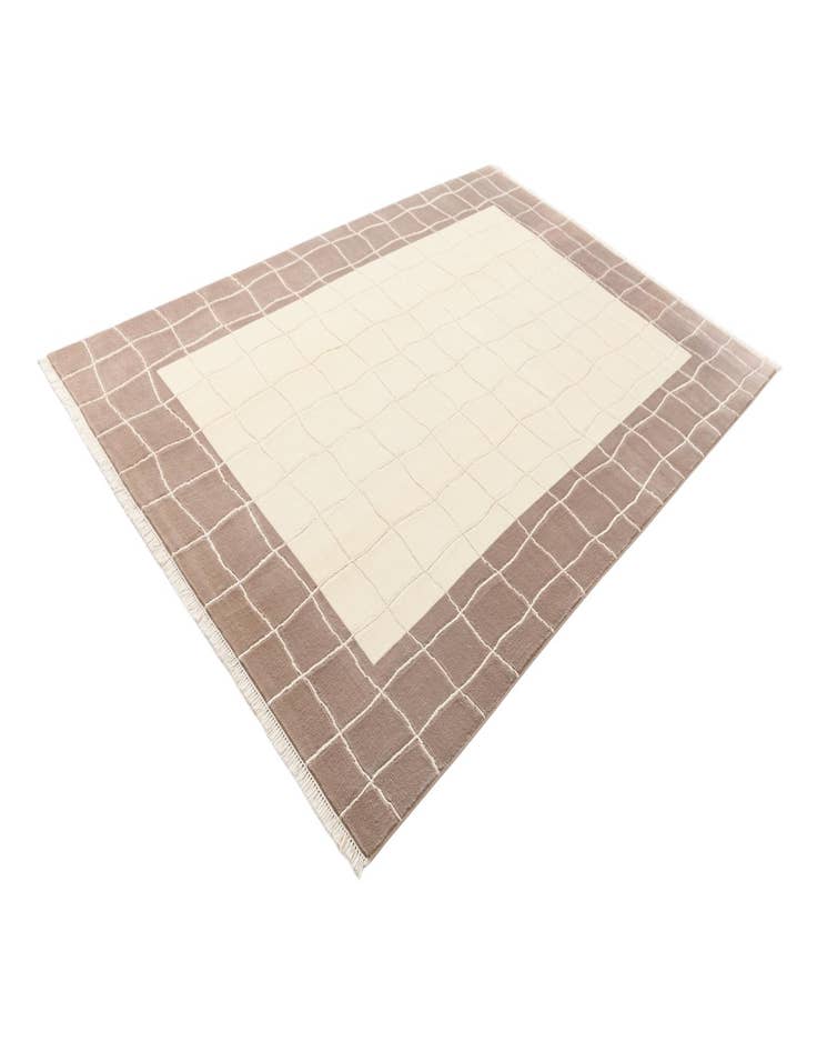 Detail image of  6' 5 x 9' 10  Hand Knotted Darya Wool Rug