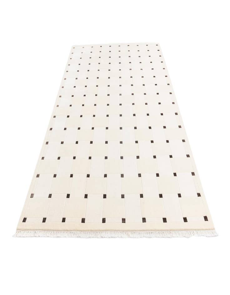 Detail image of  6' 5 x 9' 10  Hand Knotted Darya Wool Rug