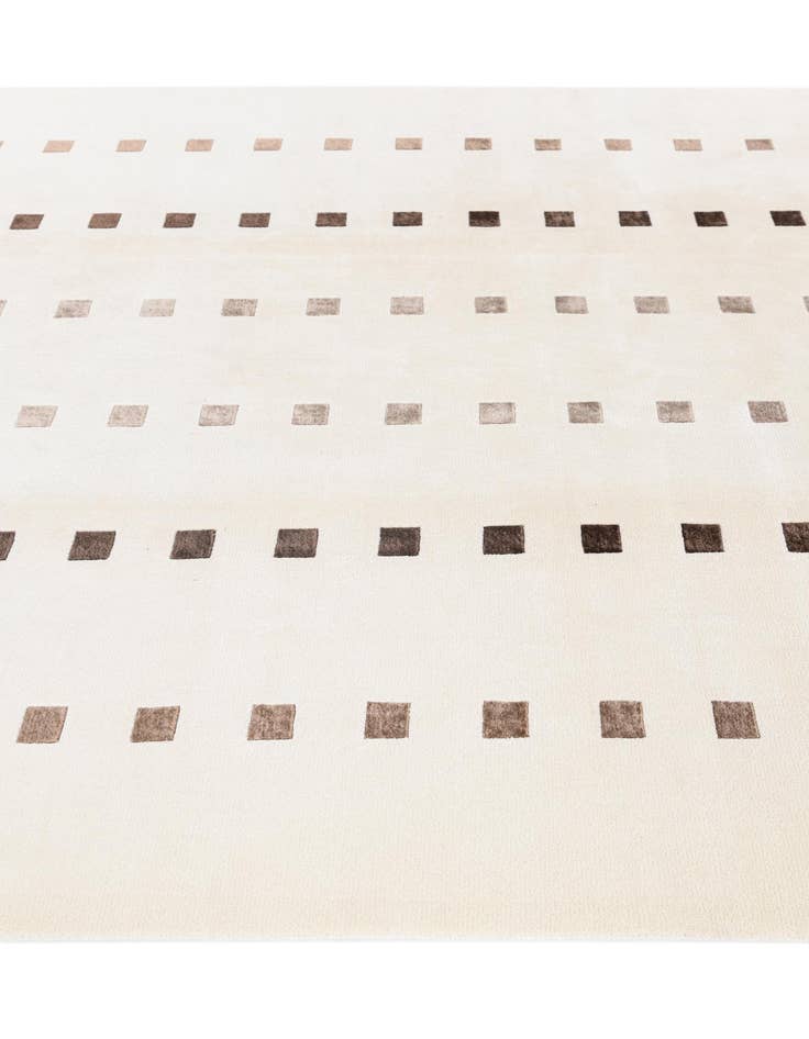 Detail image of  6' 7 x 10'  Hand Knotted Darya Wool Rug