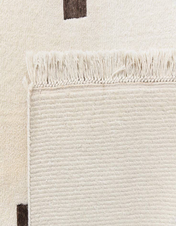 Detail image of  6' 7 x 10'  Hand Knotted Darya Wool Rug