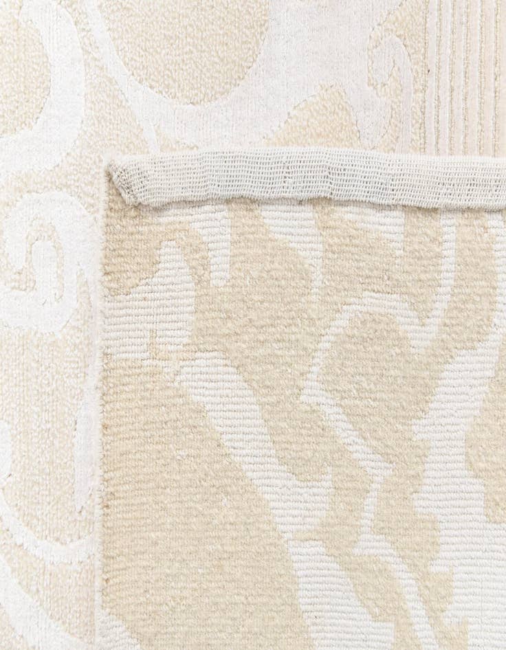 Detail image of  6' 9 x 9' 10  Hand Knotted Darya Wool Rug