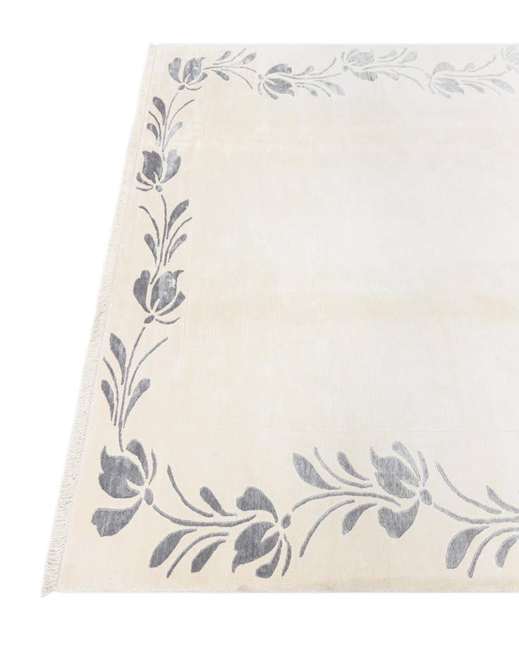 Detail image of  6' 7 x 9' 10  Hand Knotted Darya Wool Rug