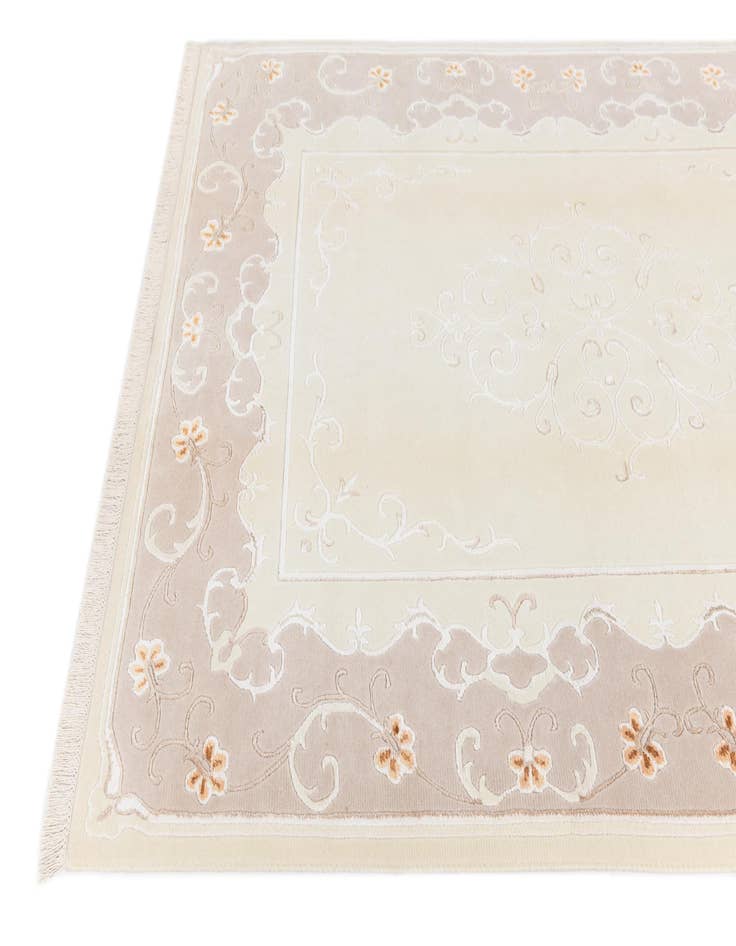 Detail image of  5' 9 x 7' 10  Hand Knotted Darya Wool Rug