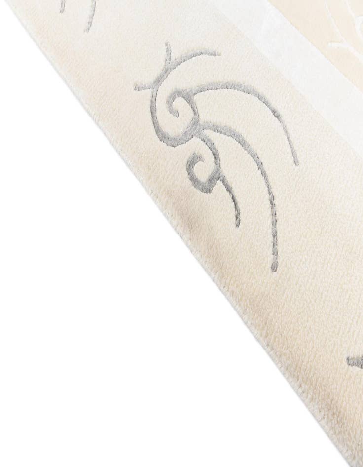 Detail image of  5' 7 x 7' 10  Hand Knotted Darya Wool Rug