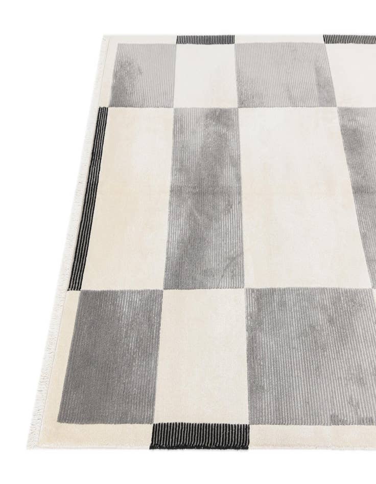 Detail image of  4' 11 x 6' 7  Hand Knotted Darya Wool Rug