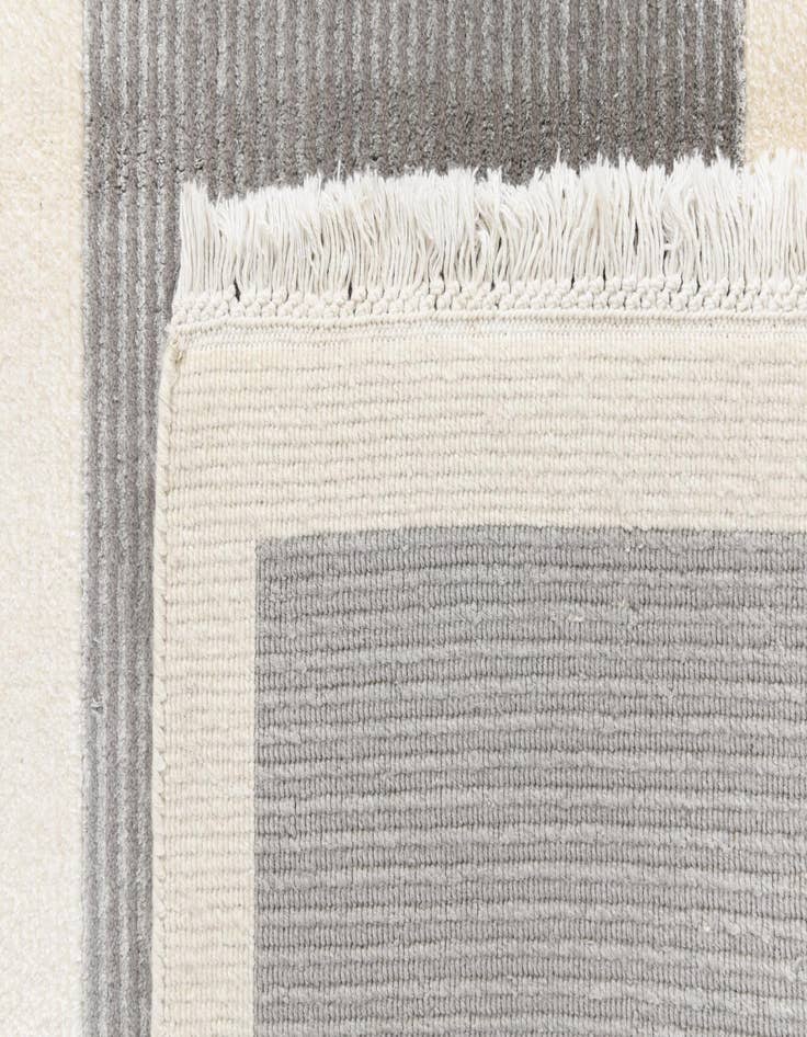 Detail image of  4' 11 x 6' 7  Hand Knotted Darya Wool Rug