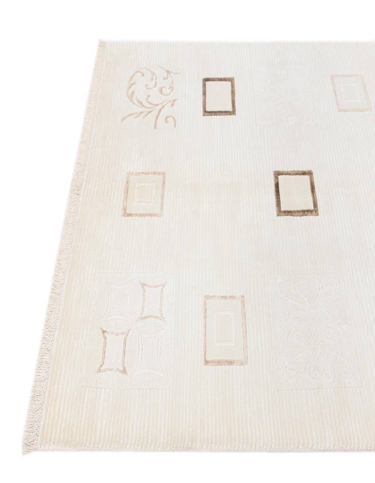 Detail image of  4' 11 x 6' 7  Hand Knotted Darya Wool Rug