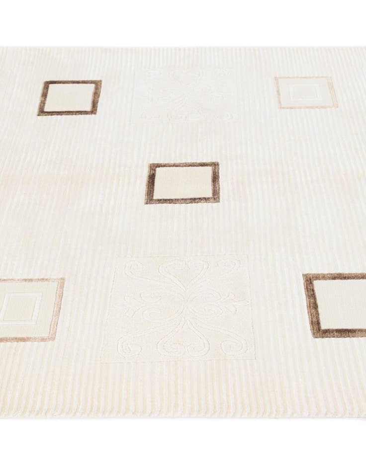 Detail image of  4' 11 x 6' 7  Hand Knotted Darya Wool Rug