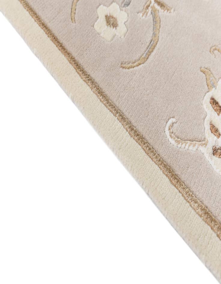 Detail image of  5' 1 x 6' 5  Hand Knotted Darya Wool Rug