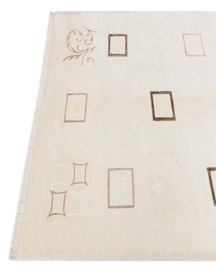 Detail image of  5' x 6' 7  Hand Knotted Darya Wool Rug