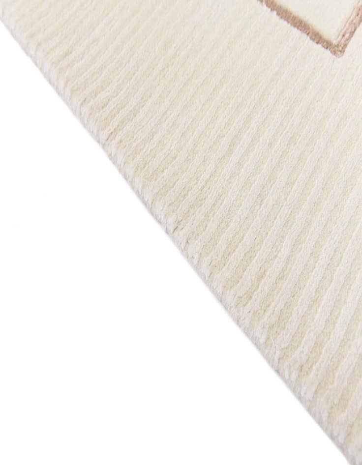 Detail image of  5' x 6' 7  Hand Knotted Darya Wool Rug