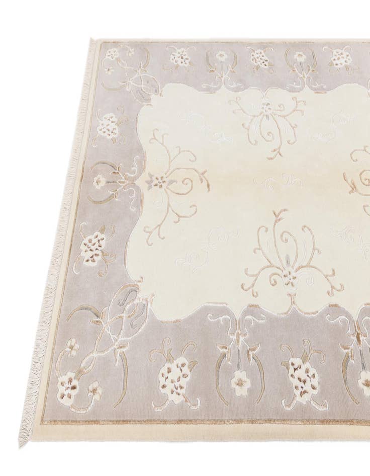 Detail image of  4' 11 x 6' 6  Hand Knotted Darya Wool Rug