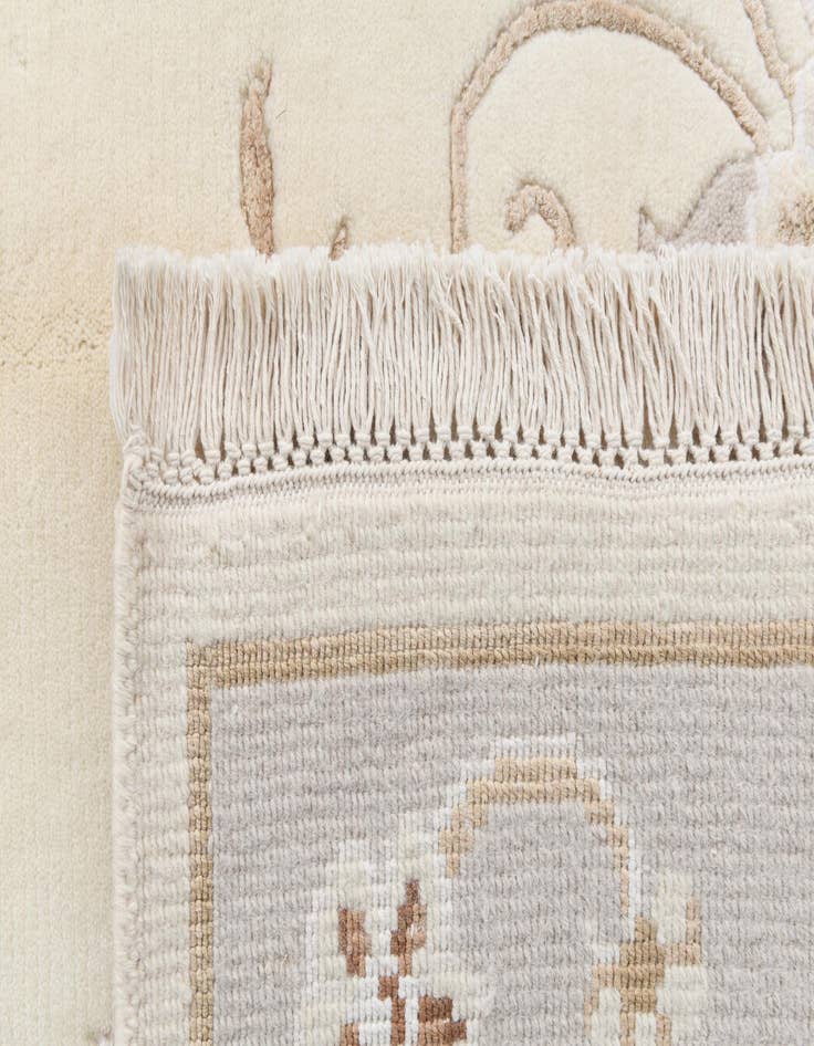 Detail image of  4' 11 x 6' 6  Hand Knotted Darya Wool Rug