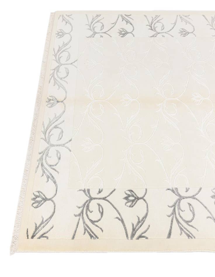 Detail image of  4' 9 x 6' 8  Hand Knotted Darya Wool Rug