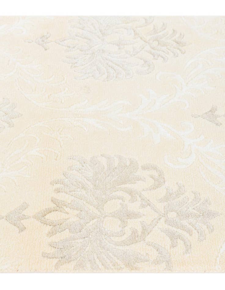 Detail image of  2' 7 x 4' 8  Hand Knotted Darya Wool Rug