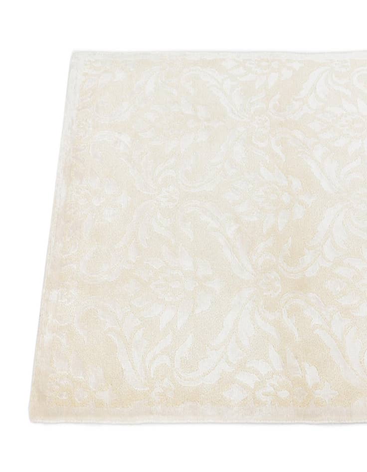 Detail image of  2' 11 x 4' 11  Hand Knotted Darya Wool Rug