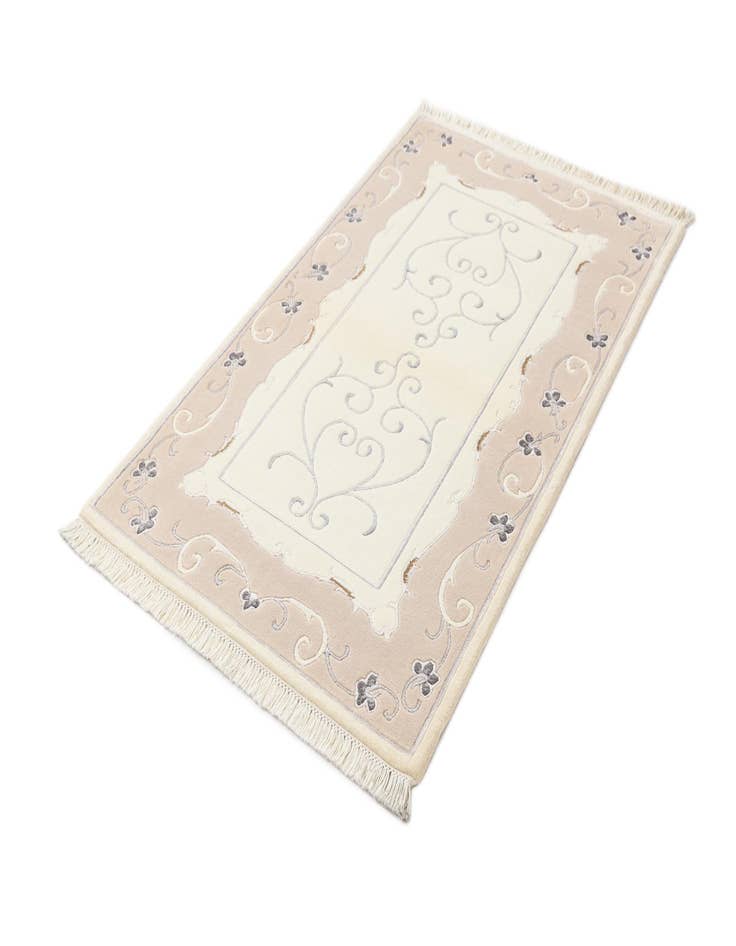 Detail image of  3' x 5' 1  Hand Knotted Darya Wool Rug