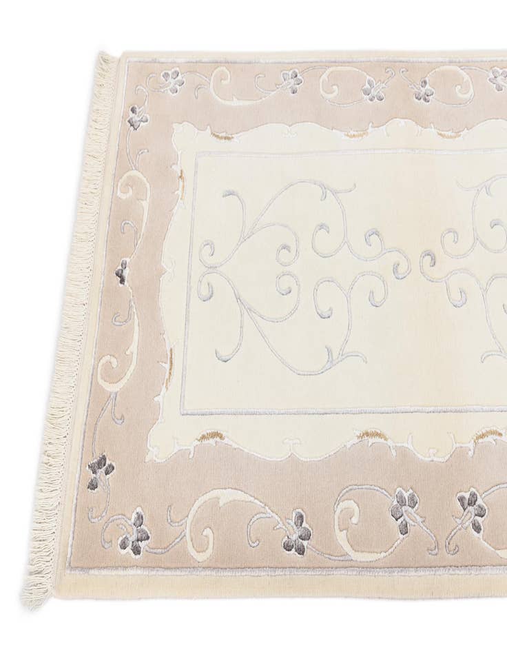 Detail image of  3' x 5' 1  Hand Knotted Darya Wool Rug