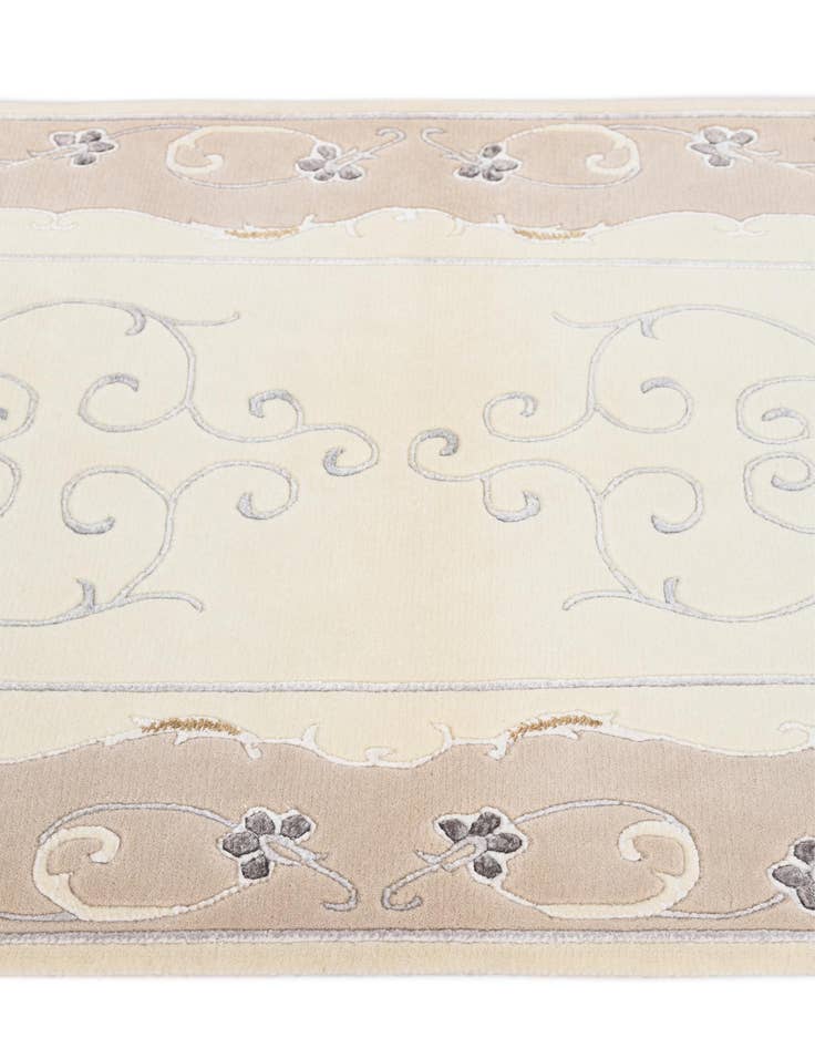 Detail image of  3' x 5' 1  Hand Knotted Darya Wool Rug