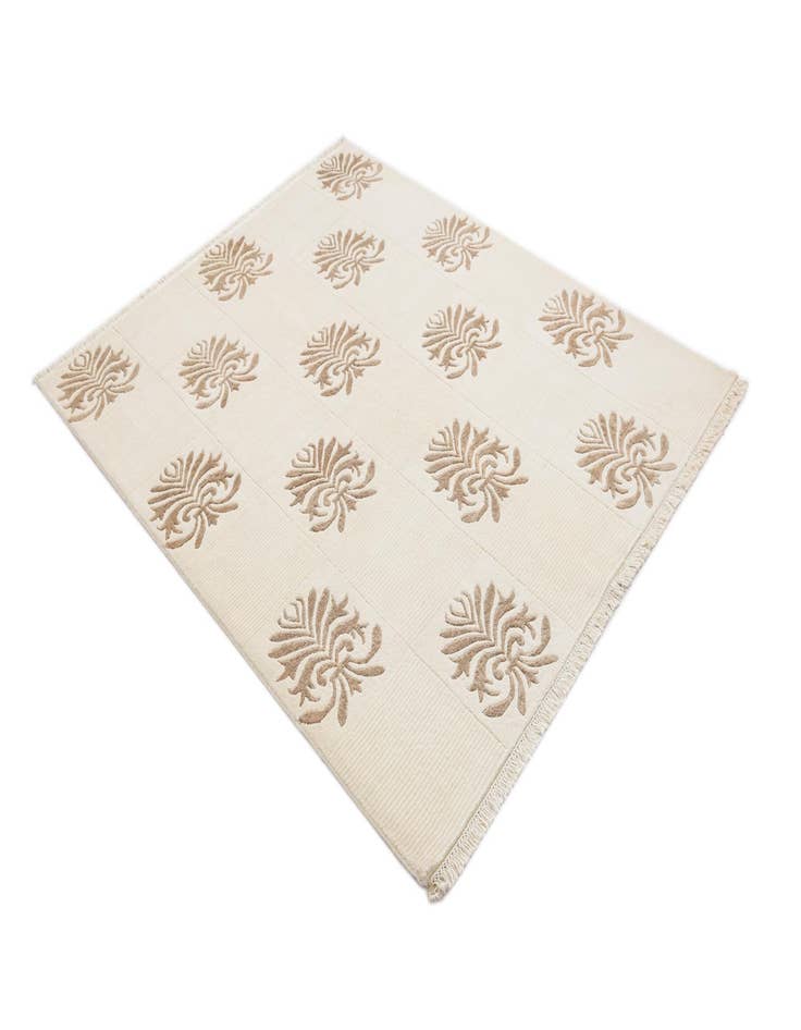 Detail image of  5' x 6' 4  Hand Knotted Darya Wool Rug