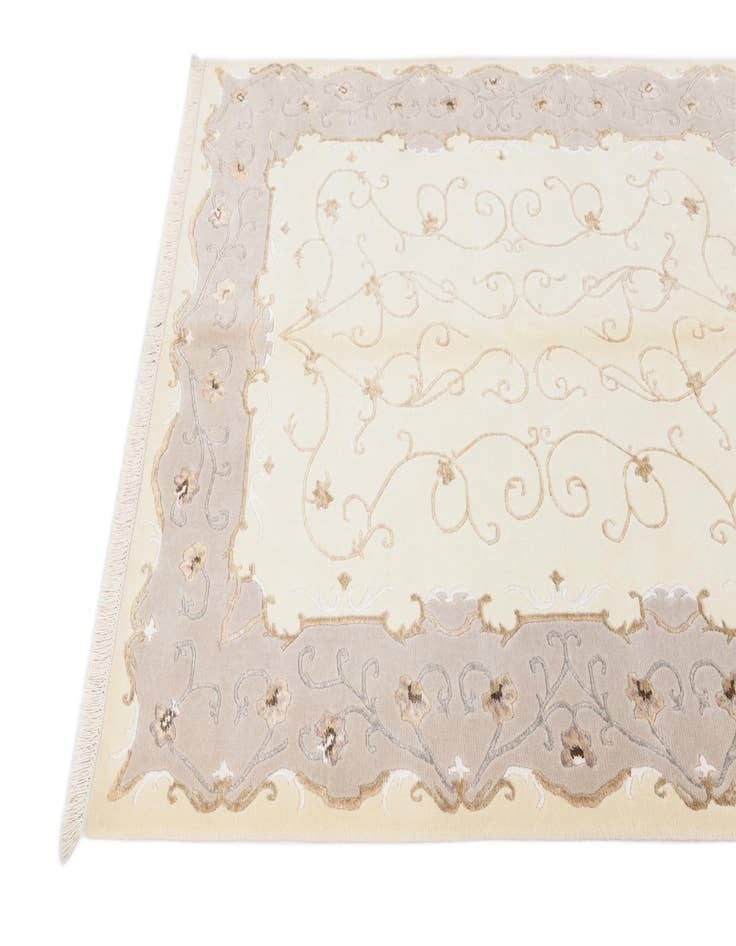 Detail image of  5' 1 x 6' 6  Hand Knotted Darya Wool Rug