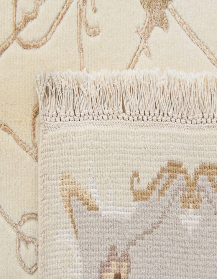 Detail image of  5' 1 x 6' 6  Hand Knotted Darya Wool Rug