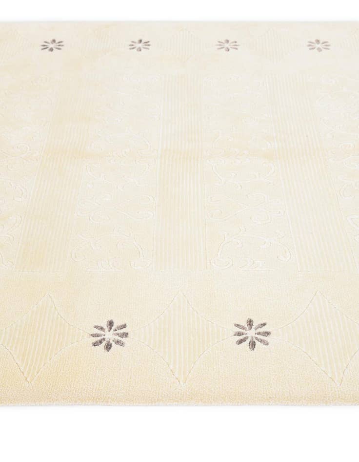 Detail image of  5' 1 x 6' 6  Hand Knotted Darya Wool Rug