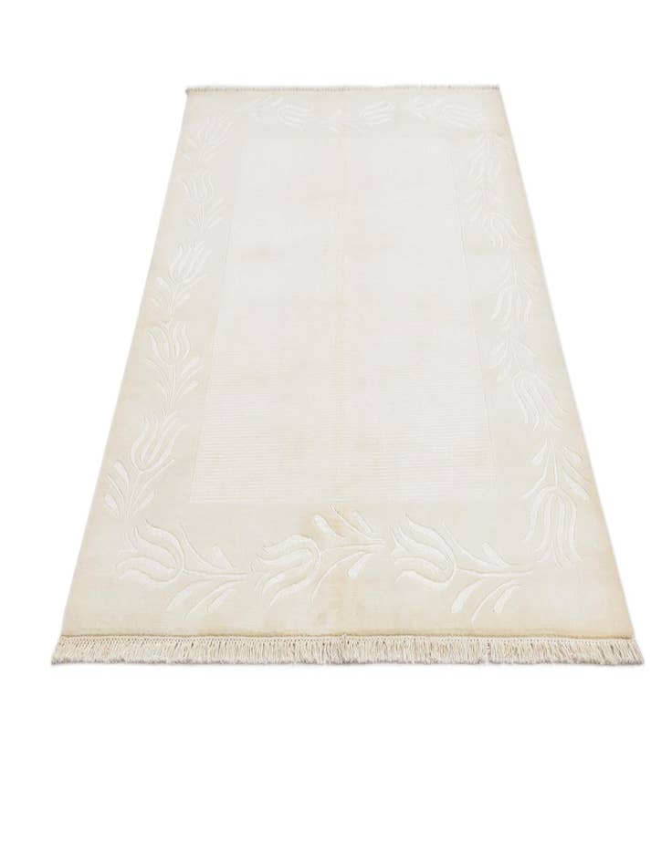 Detail image of  4' 11 x 6' 8  Hand Knotted Darya Wool Rug