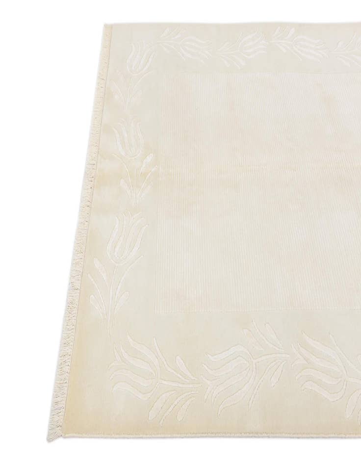 Detail image of  4' 11 x 6' 8  Hand Knotted Darya Wool Rug