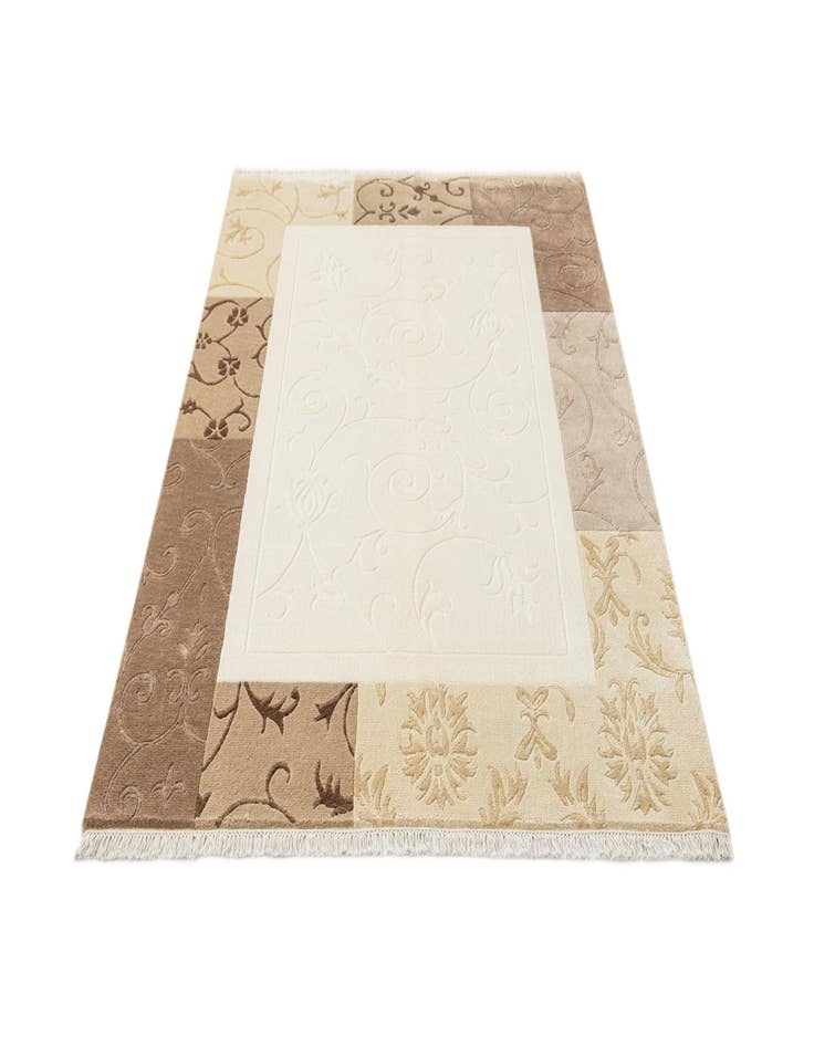 Detail image of  4' 7 x 6' 8  Hand Knotted Darya Wool Rug