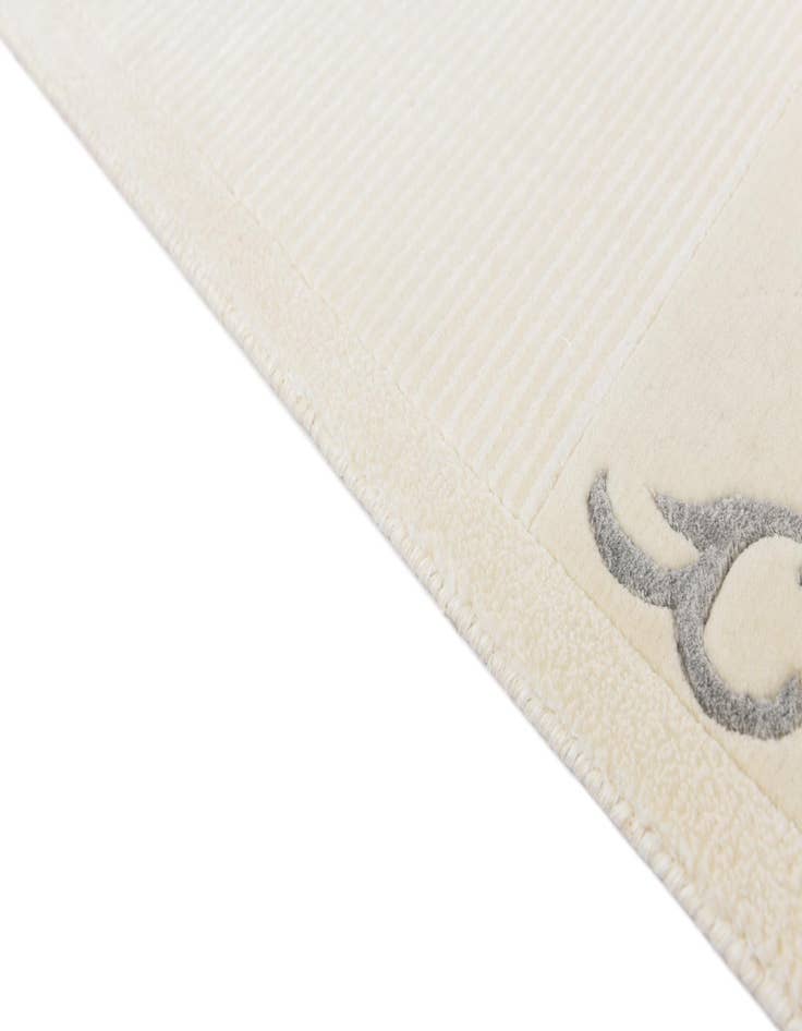 Detail image of  4' 10 x 6' 7  Hand Knotted Darya Wool Rug