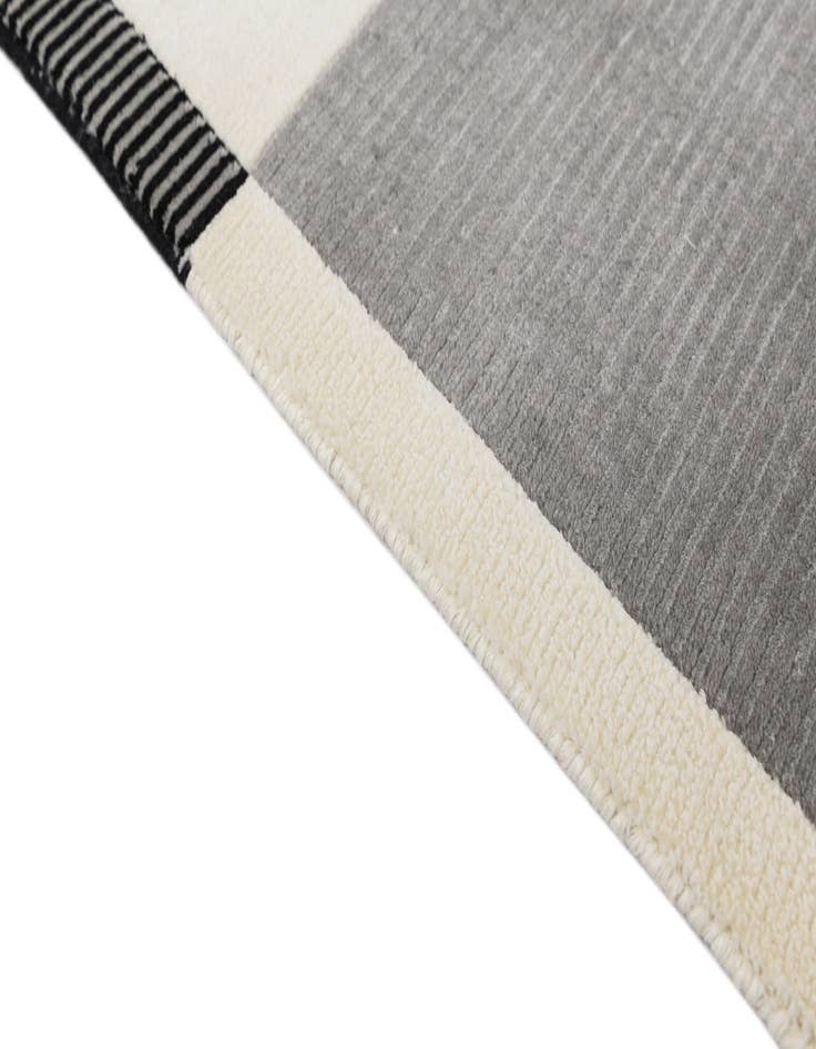 Detail image of  4' 11 x 6' 8  Hand Knotted Darya Wool Rug