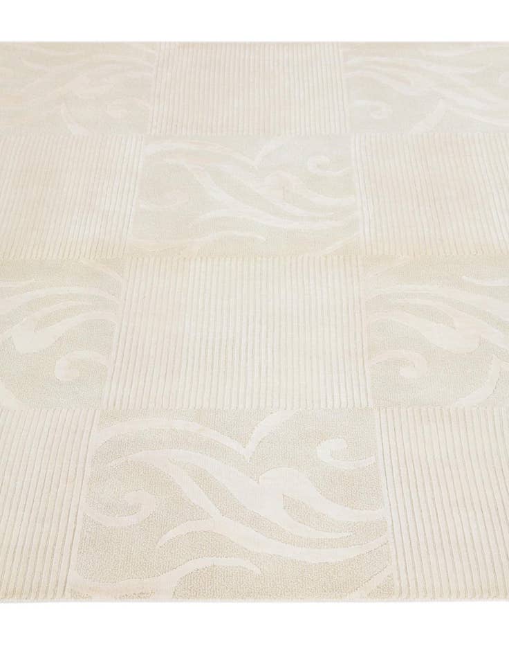 Detail image of  4' 9 x 6' 9  Hand Knotted Darya Wool Rug