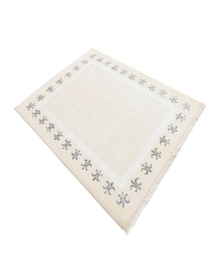 Detail image of  4' 11 x 6' 7  Hand Knotted Darya Wool Rug