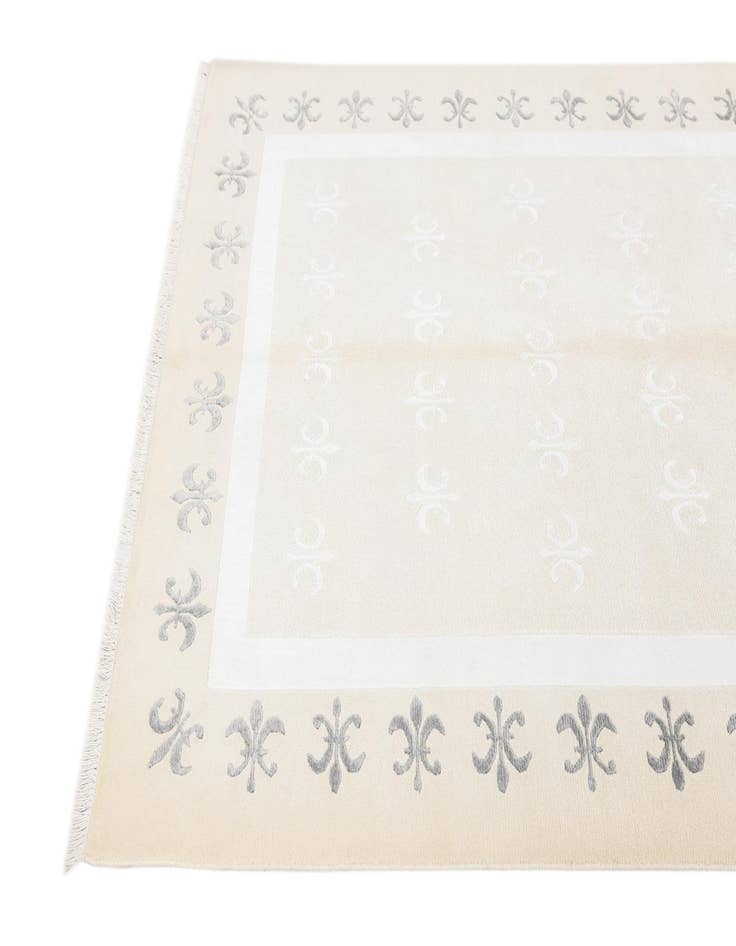 Detail image of  4' 11 x 6' 7  Hand Knotted Darya Wool Rug